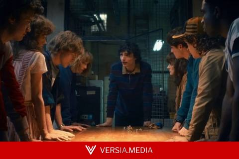 Появился постер в честь десятилетия сериала «Очень странные дела»