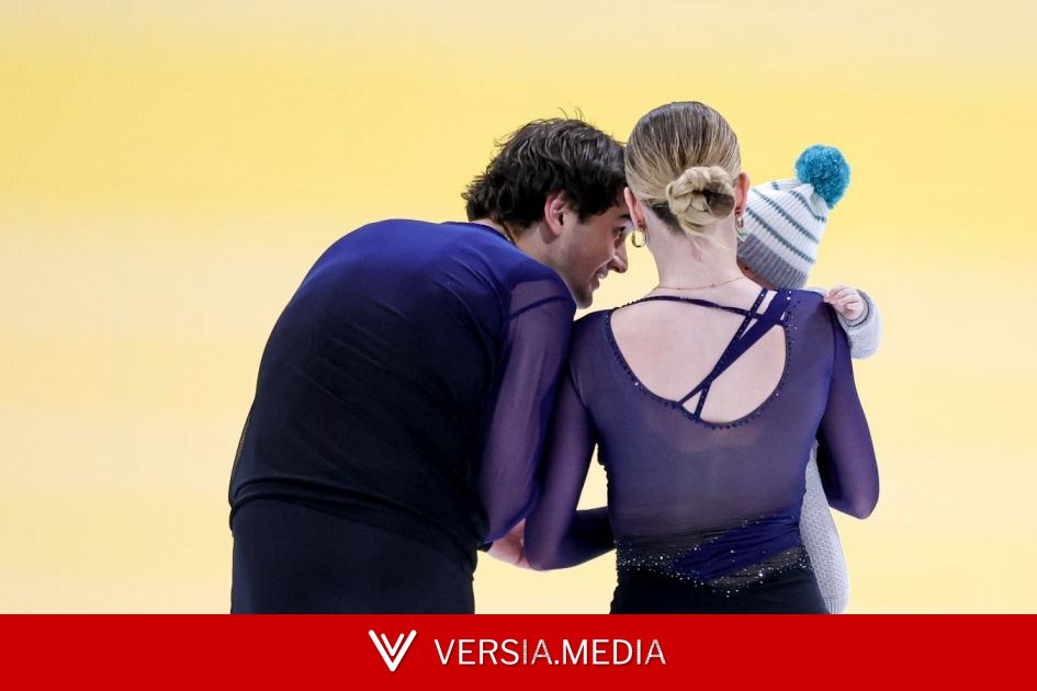 Александра Трусова поделилась новыми фотографиями с мужем и сыном